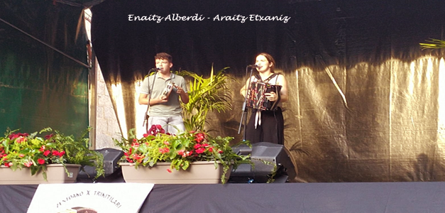 Araitz Etxaniz eta Enaitz Alberdi – 3. saria Zestoako X. Trikitilari gazteen Txapelketan